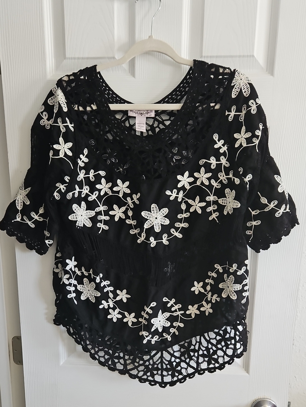 OLIVER 100% COTTON Black Floral Crochet-Accent Women's Top